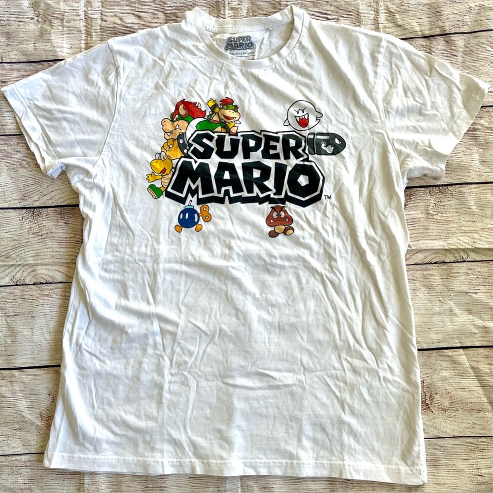 Men’s size large white Nintendo character Super Mario graphic tee shirt t-shirt
